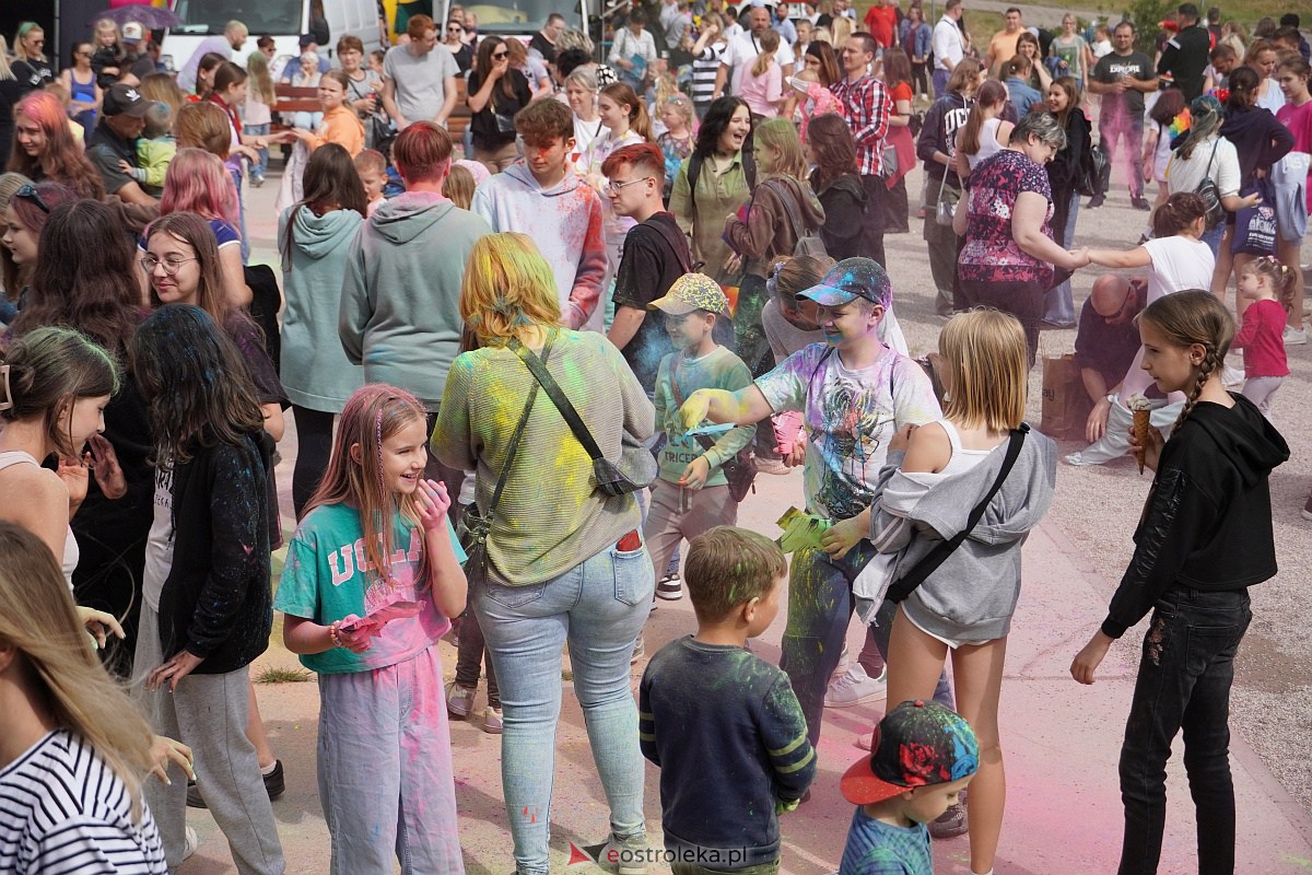 Holi Święto Kolorów na plaży miejskiej w Ostrołęce [17.06.2023] - zdjęcie #11 - eOstroleka.pl