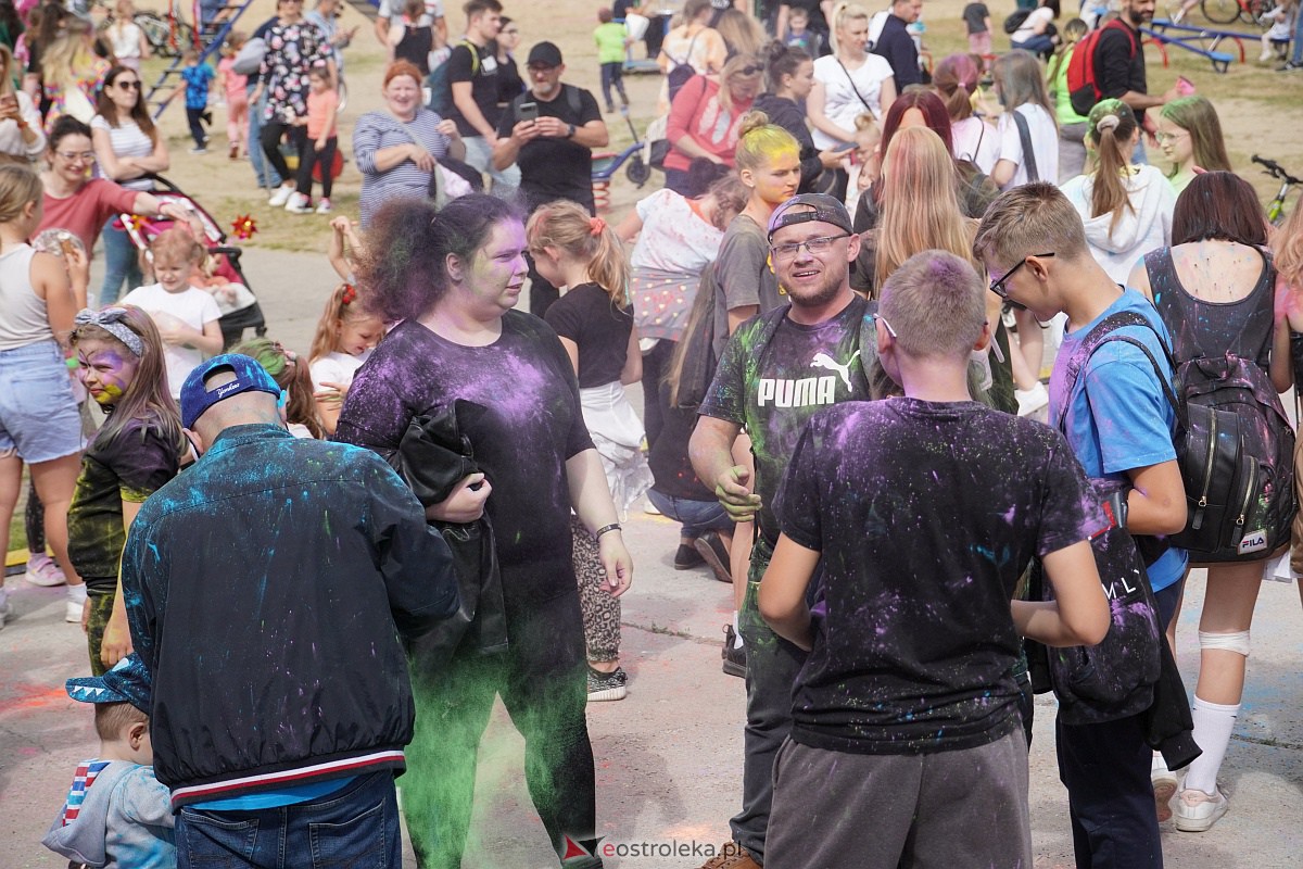 Holi Święto Kolorów na plaży miejskiej w Ostrołęce [17.06.2023] - zdjęcie #3 - eOstroleka.pl