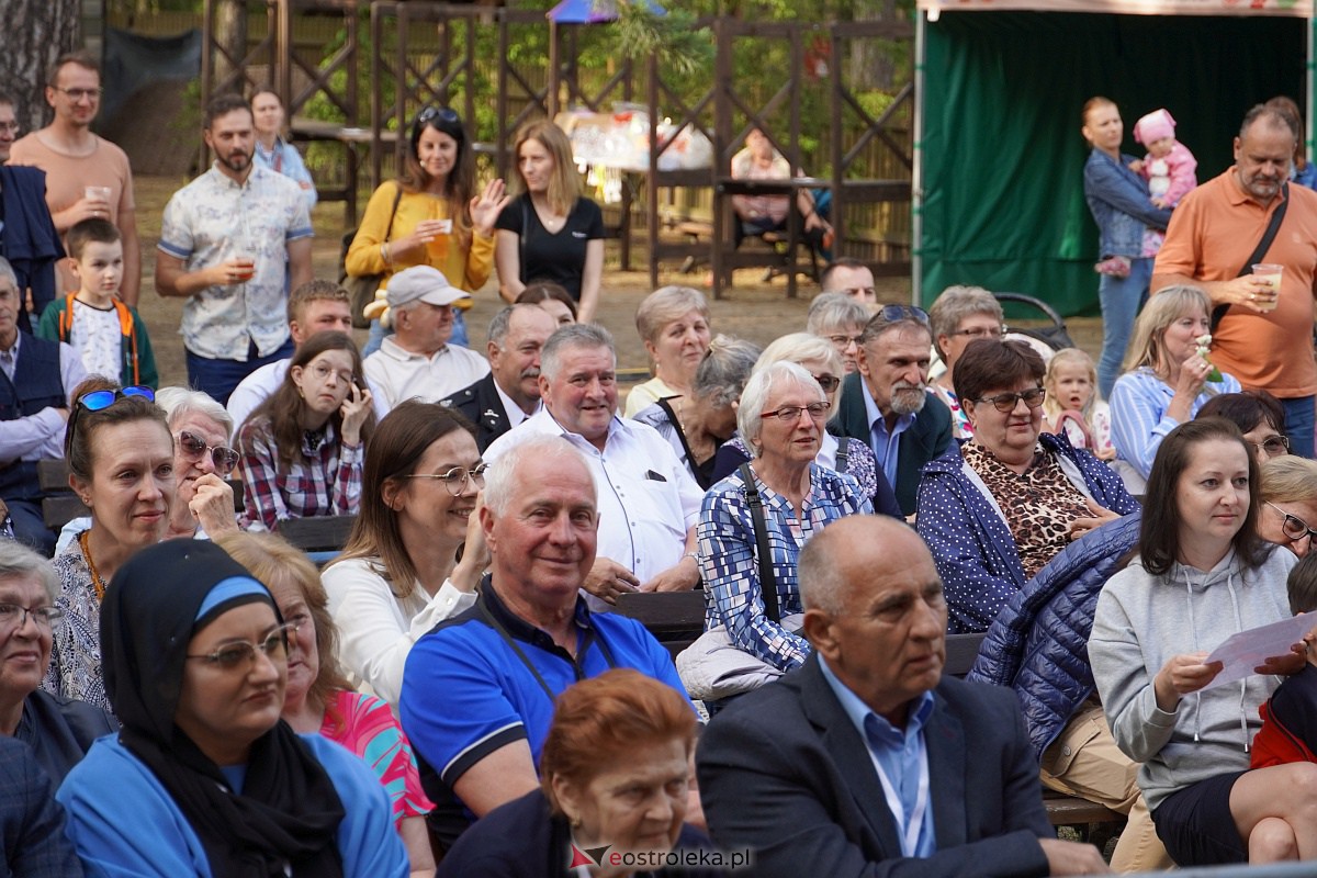 Wesele Kurpiowskie 2023: Występy zespołów ludowych z regionu, Litwy oraz Bośni i Hercegowiny [17.06.2023] - zdjęcie #125 - eOstroleka.pl