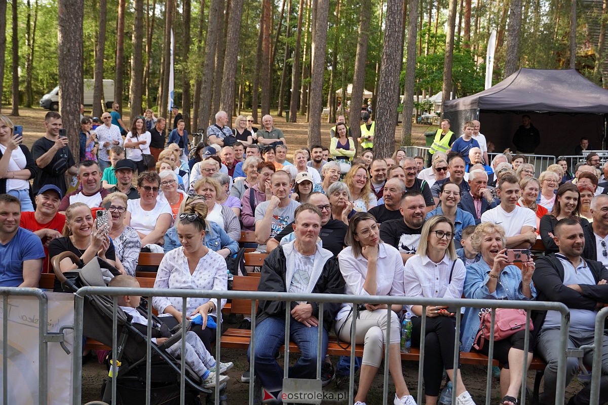 Wesele Kurpiowskie 2023: Występy zespołów ludowych z regionu, Litwy oraz Bośni i Hercegowiny [17.06.2023] - zdjęcie #121 - eOstroleka.pl