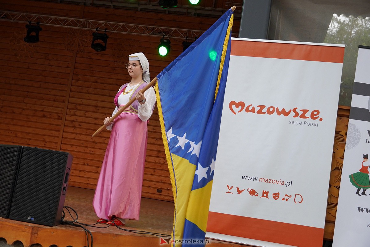 Wesele Kurpiowskie 2023: Występy zespołów ludowych z regionu, Litwy oraz Bośni i Hercegowiny [17.06.2023] - zdjęcie #94 - eOstroleka.pl