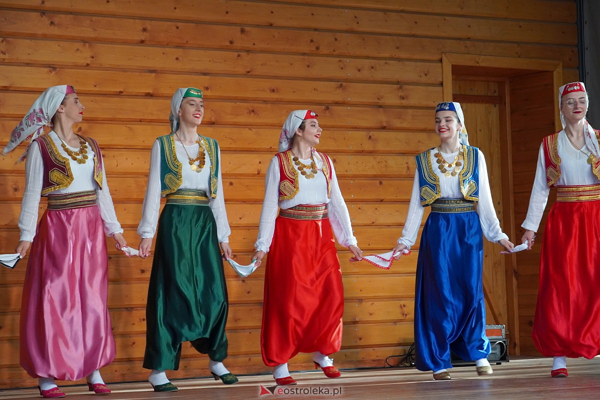 Wesele Kurpiowskie 2023: Występy zespołów ludowych z regionu, Litwy oraz Bośni i Hercegowiny [17.06.2023] - zdjęcie #82 - eOstroleka.pl