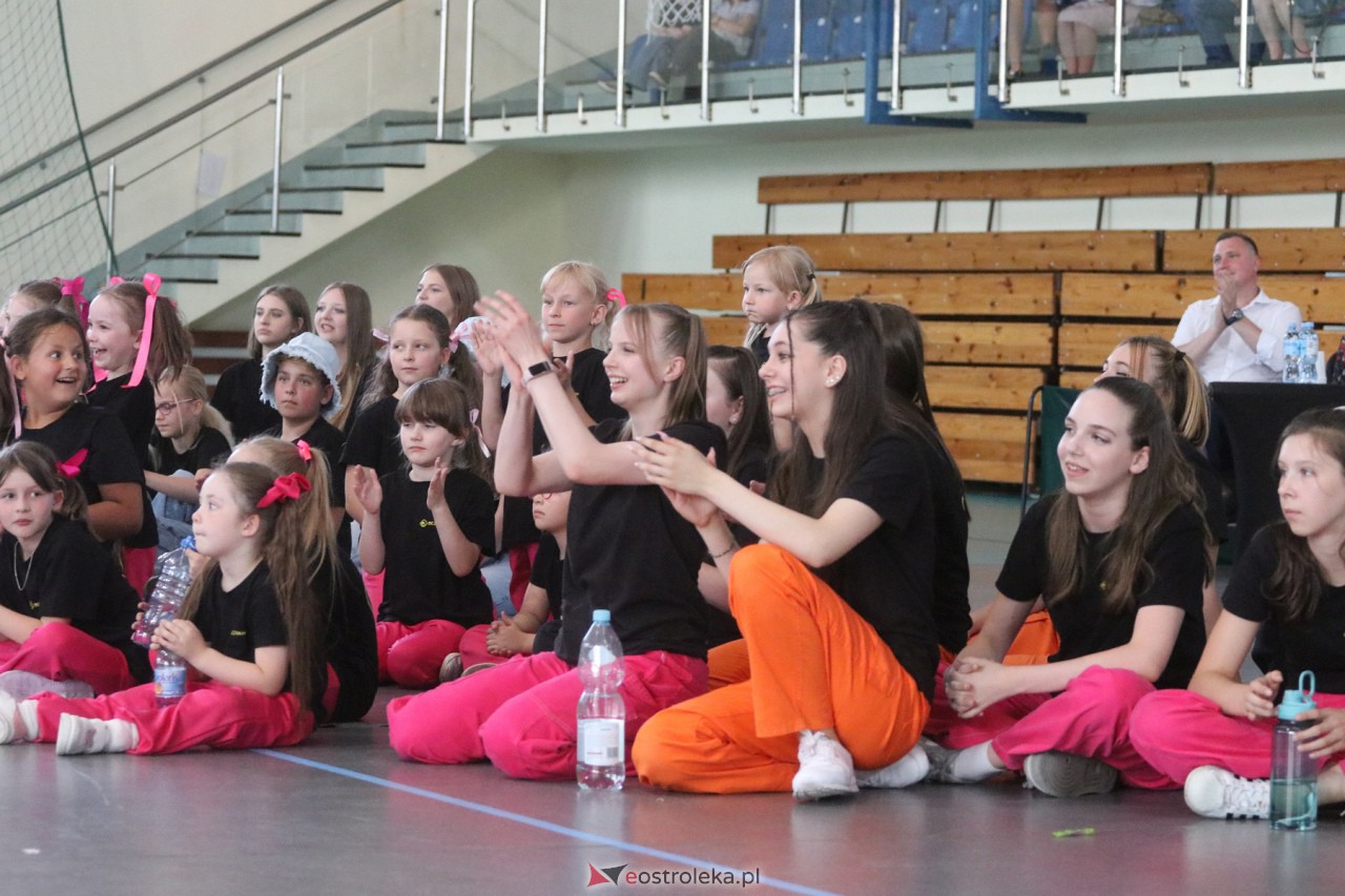 Gala zakończenia sezonu Bezwahania Dance Center [17.06.2023] - zdjęcie #1 - eOstroleka.pl