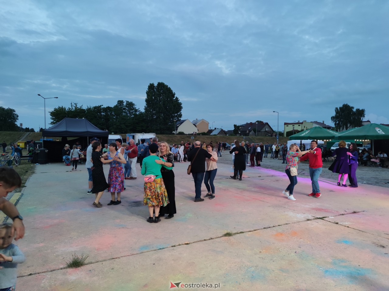 Koncert i potańcówka na plaży miejskiej [17.06.2023] - zdjęcie #3 - eOstroleka.pl