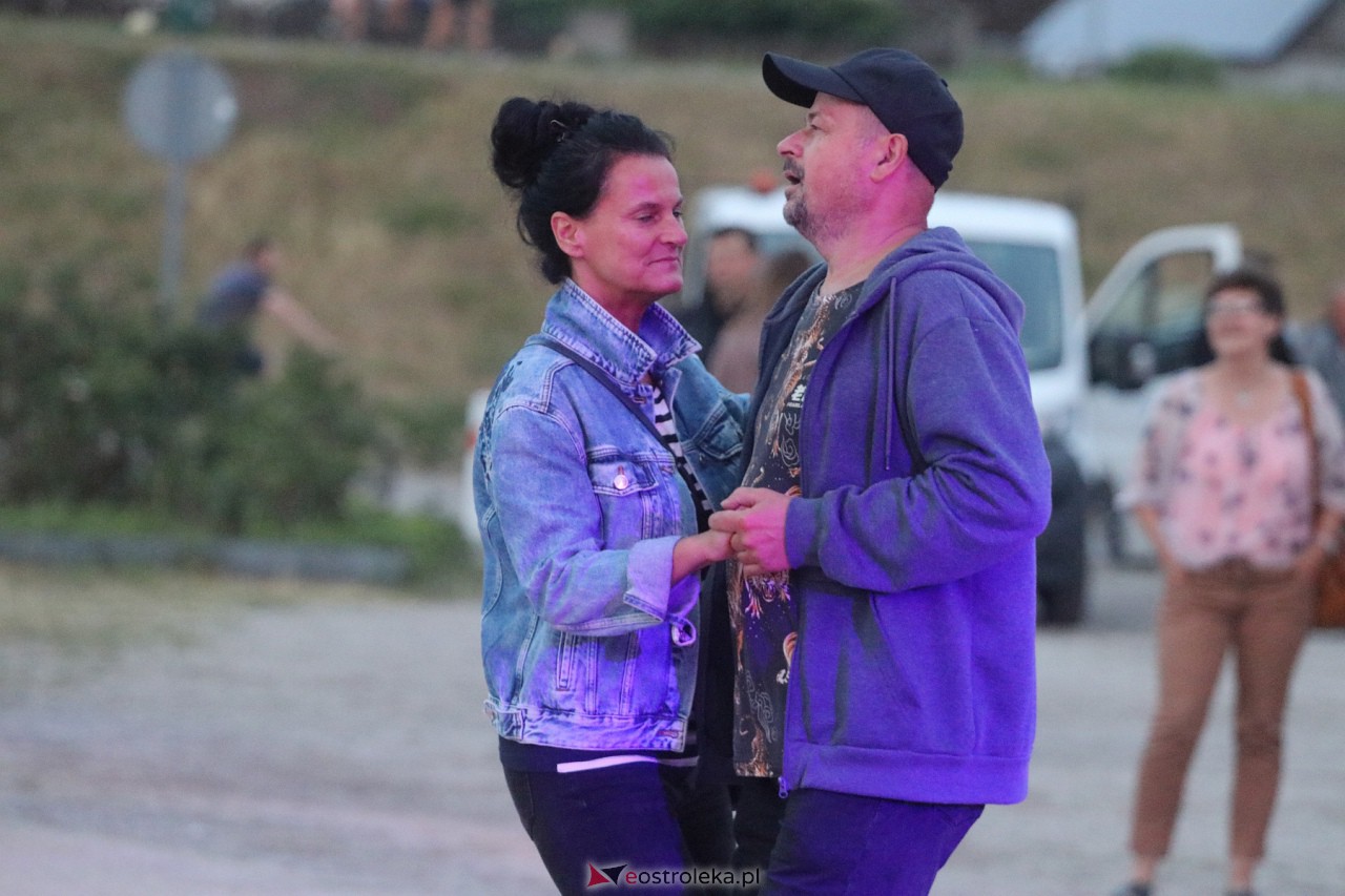 Koncert i potańcówka na plaży miejskiej [17.06.2023] - zdjęcie #34 - eOstroleka.pl