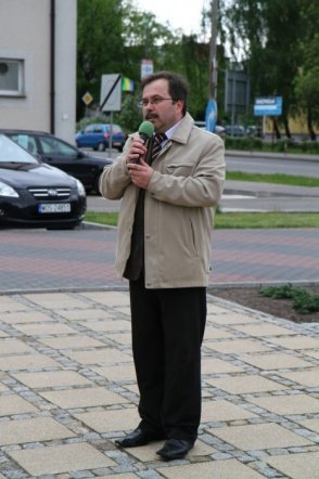 Marsz ku czci Rotmistrza Pileckiego 13-05-2011 - zdjęcie #16 - eOstroleka.pl