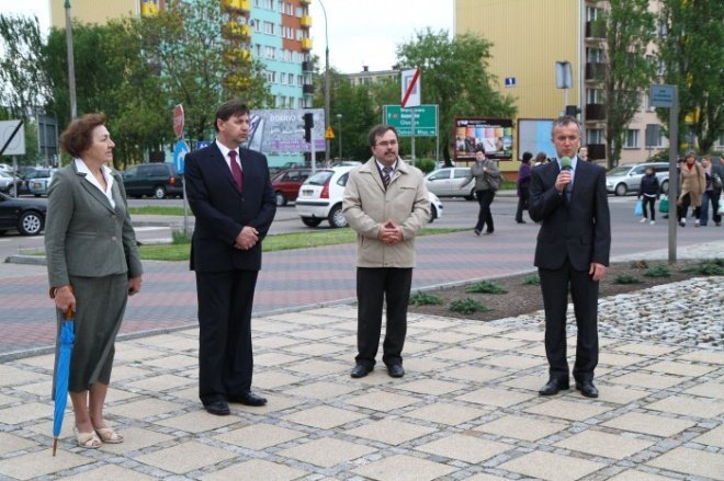 Marsz ku czci Rotmistrza Pileckiego 13-05-2011 - zdjęcie #11 - eOstroleka.pl