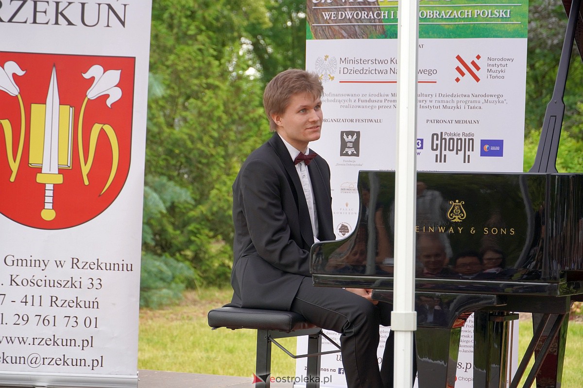 „Chopin en Vacances” - Koncert utworów Fryderyka Chopina w Susku Starym [18.06.2023] - zdjęcie #45 - eOstroleka.pl
