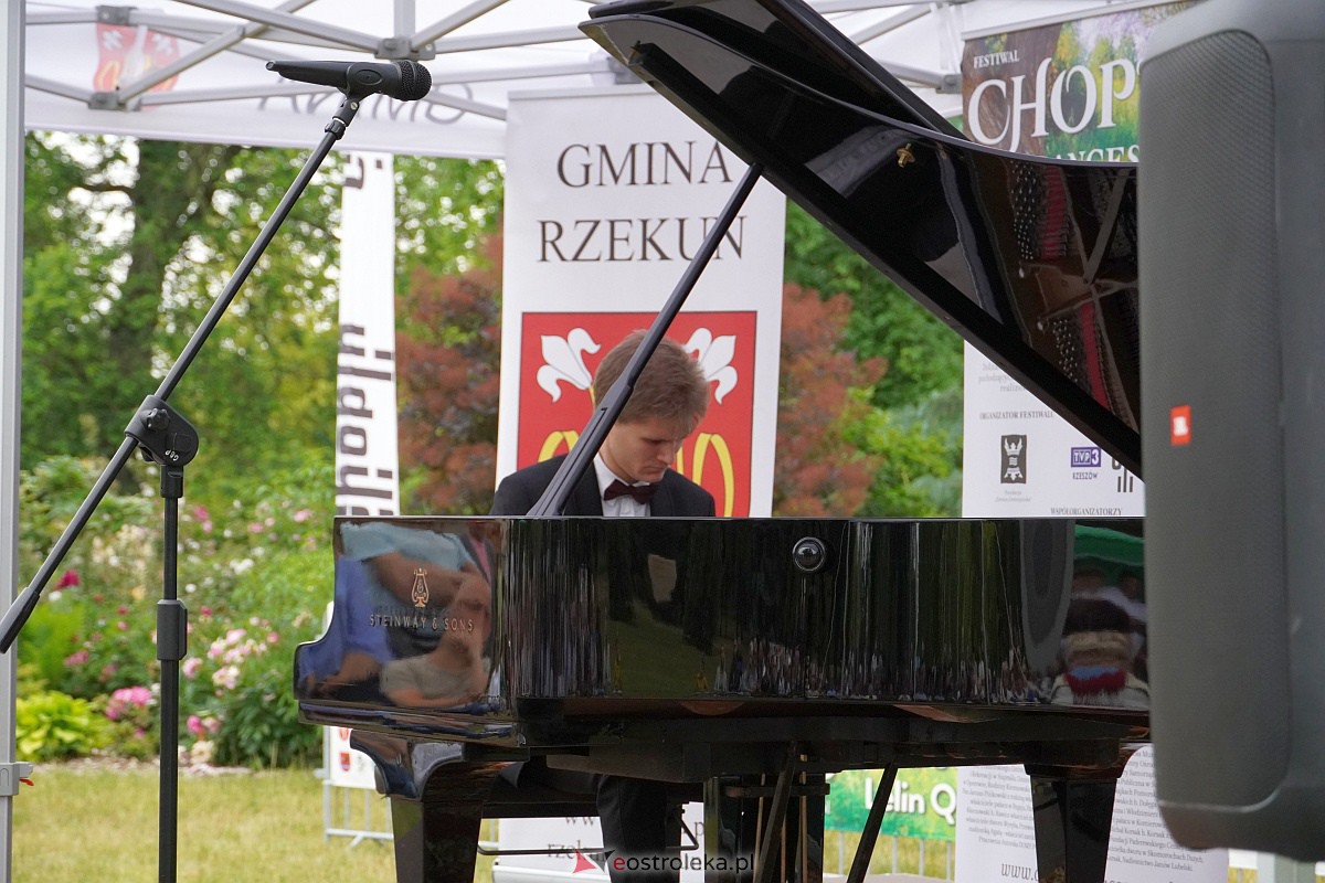 „Chopin en Vacances” - Koncert utworów Fryderyka Chopina w Susku Starym [18.06.2023] - zdjęcie #26 - eOstroleka.pl