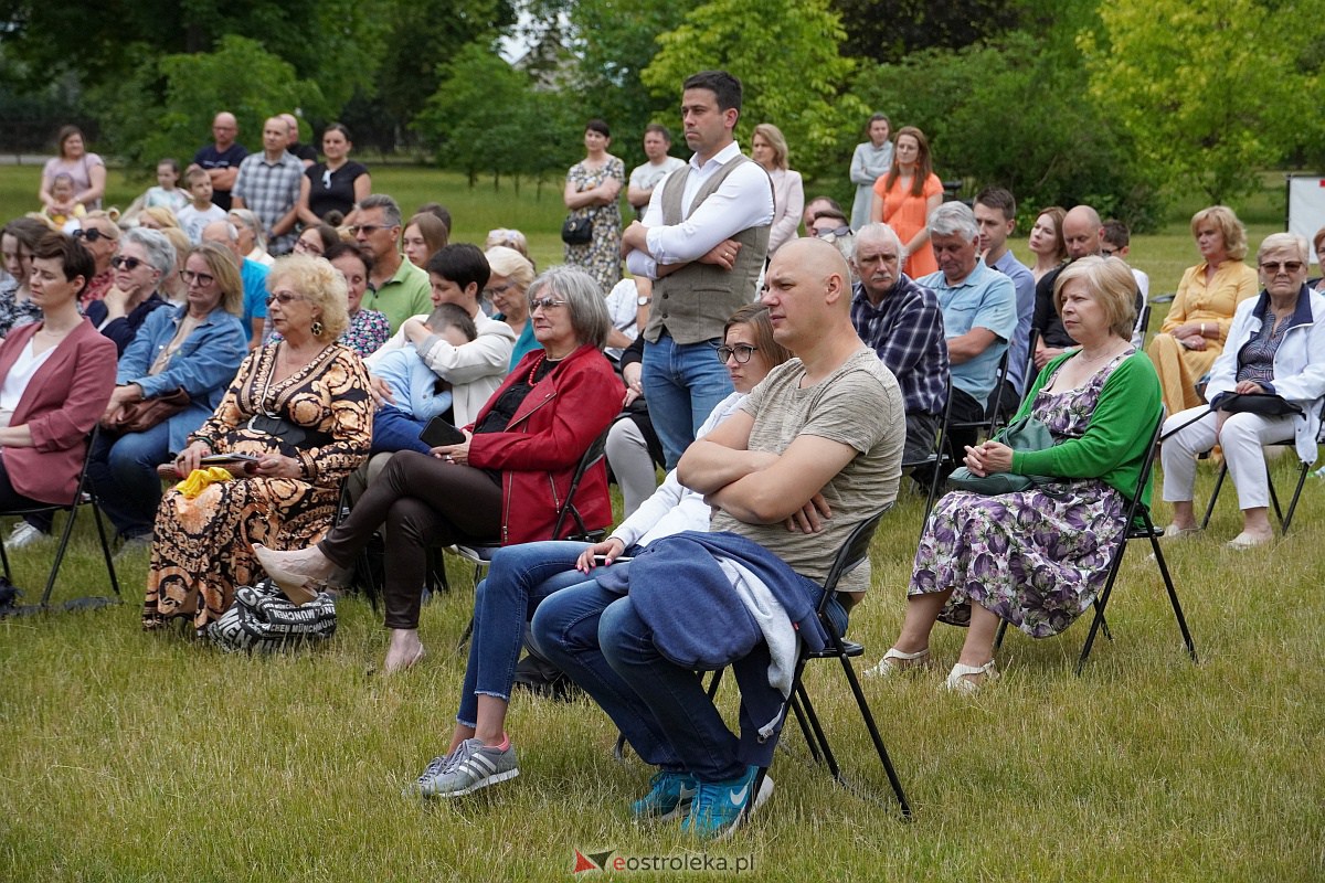 „Chopin en Vacances” - Koncert utworów Fryderyka Chopina w Susku Starym [18.06.2023] - zdjęcie #7 - eOstroleka.pl
