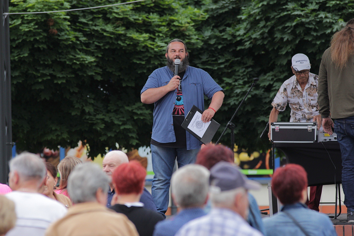 Szał na potańcówce z DJ Wiką w Ostrołęce [18.06.2023] - zdjęcie #101 - eOstroleka.pl