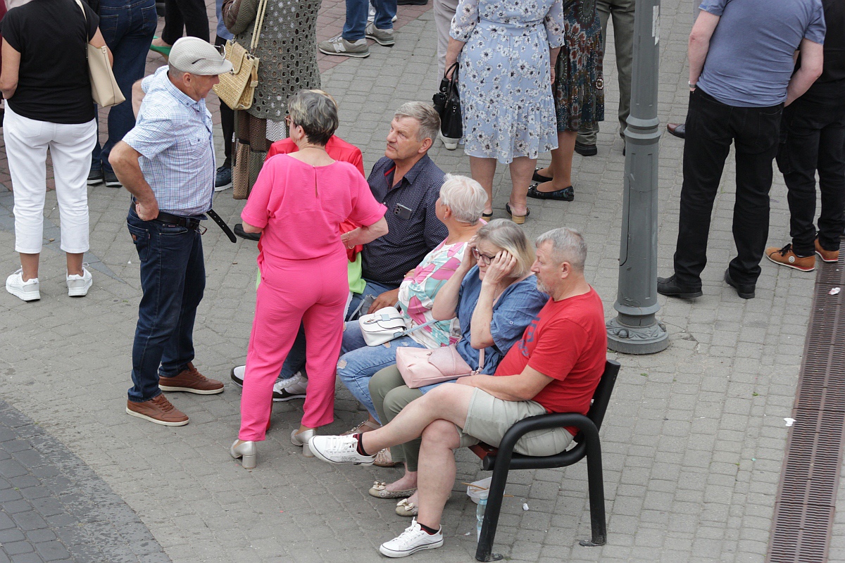 Szał na potańcówce z DJ Wiką w Ostrołęce [18.06.2023] - zdjęcie #98 - eOstroleka.pl