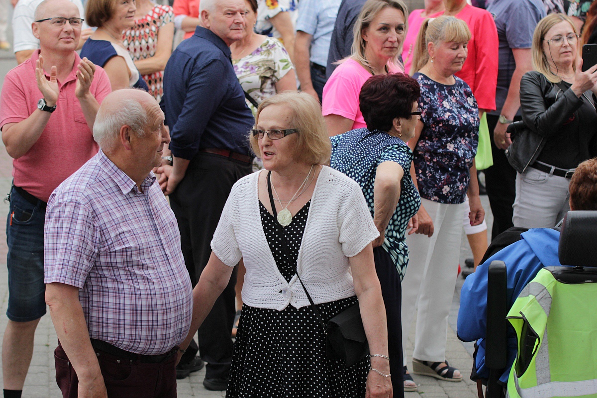 Szał na potańcówce z DJ Wiką w Ostrołęce [18.06.2023] - zdjęcie #58 - eOstroleka.pl