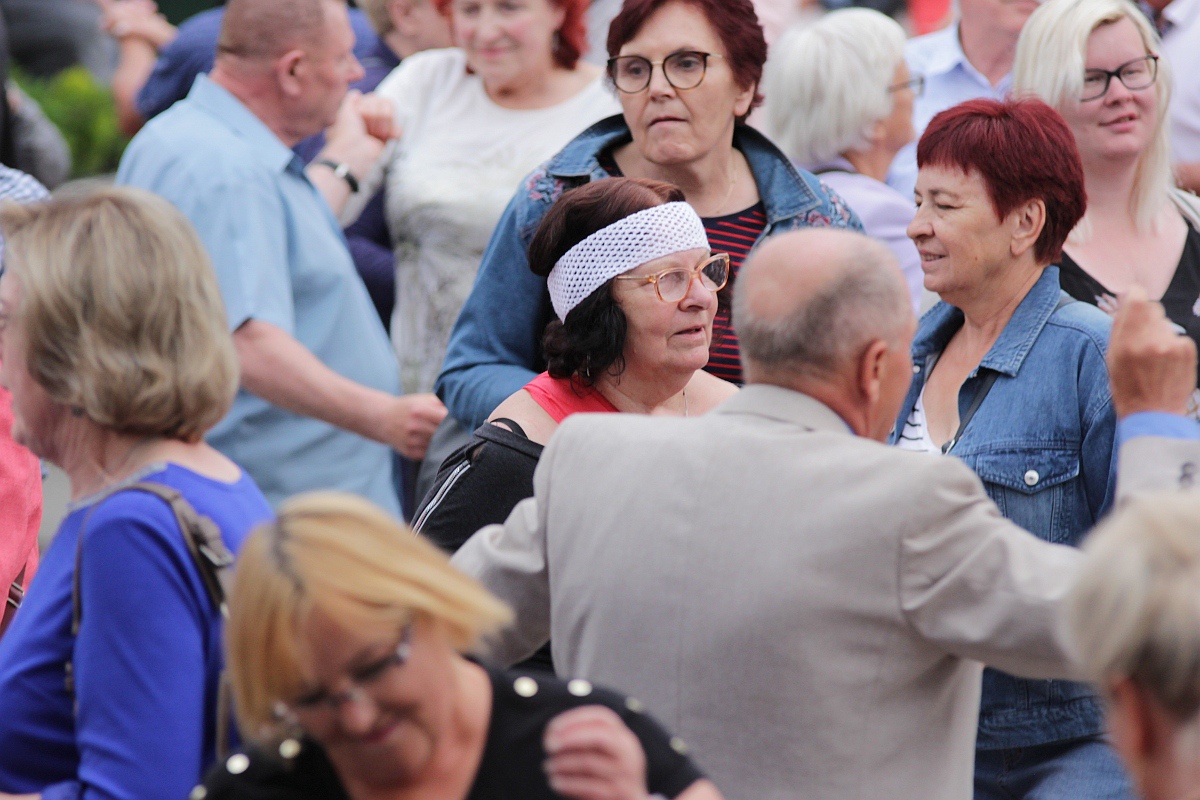 Szał na potańcówce z DJ Wiką w Ostrołęce [18.06.2023] - zdjęcie #3 - eOstroleka.pl