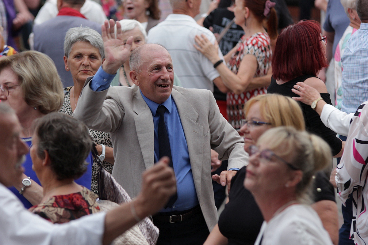 Szał na potańcówce z DJ Wiką w Ostrołęce [18.06.2023] - zdjęcie #49 - eOstroleka.pl