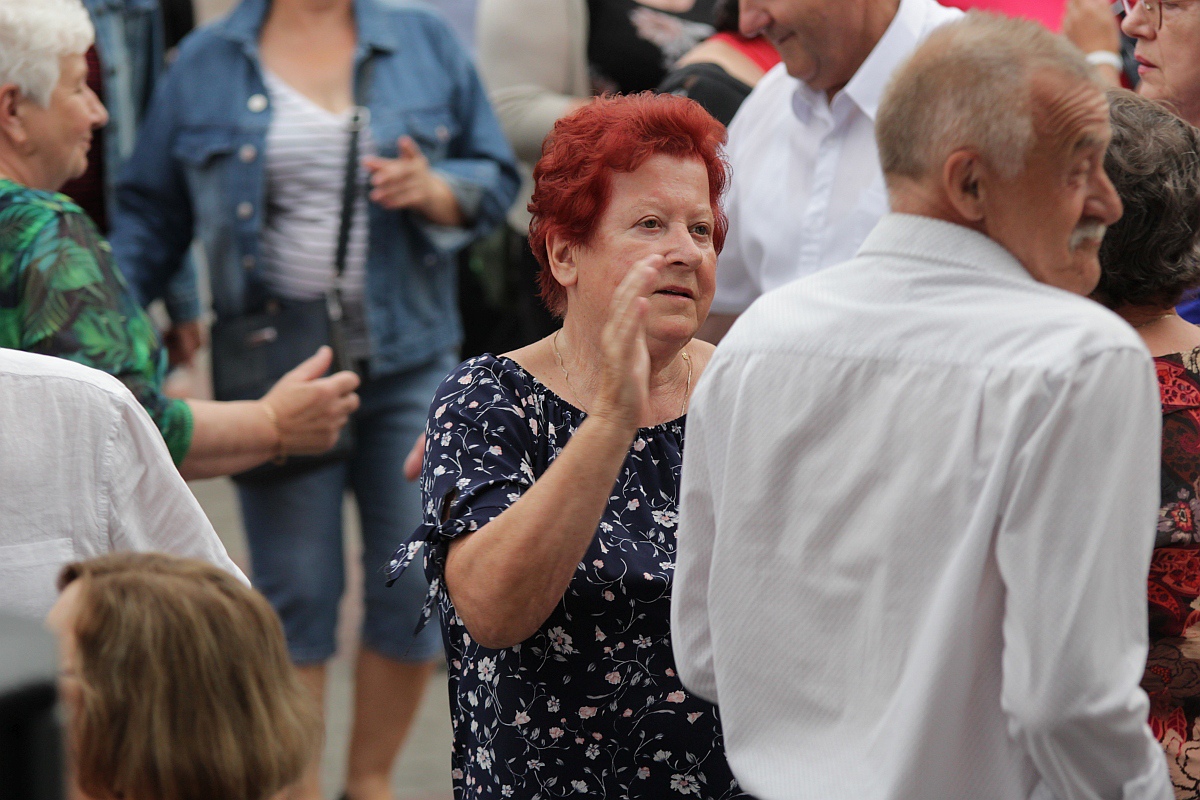 Szał na potańcówce z DJ Wiką w Ostrołęce [18.06.2023] - zdjęcie #45 - eOstroleka.pl