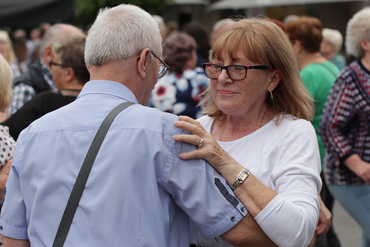 Szał na potańcówce z DJ Wiką w Ostrołęce [18.06.2023] - zdjęcie #21 - eOstroleka.pl