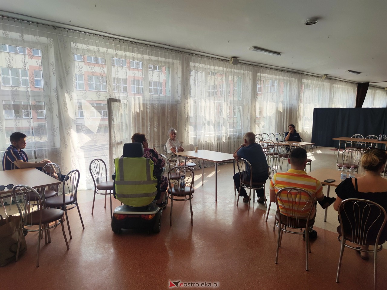 Spotkanie z policją na osiedlu Starosty Kosa [20.06.2023] - zdjęcie #10 - eOstroleka.pl