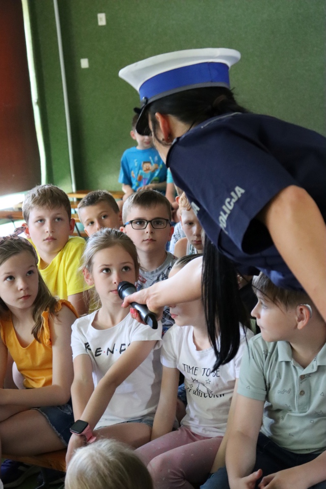 Bezpieczne wakacje z Szkole Podstawowej nr 10 - zdjęcie #27 - eOstroleka.pl