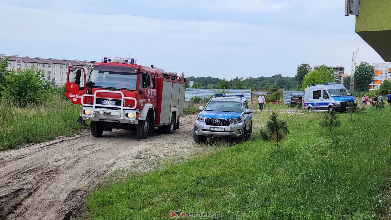 Pożar przy Cieplińskiego [21.06.2023] - zdjęcie #7 - eOstroleka.pl