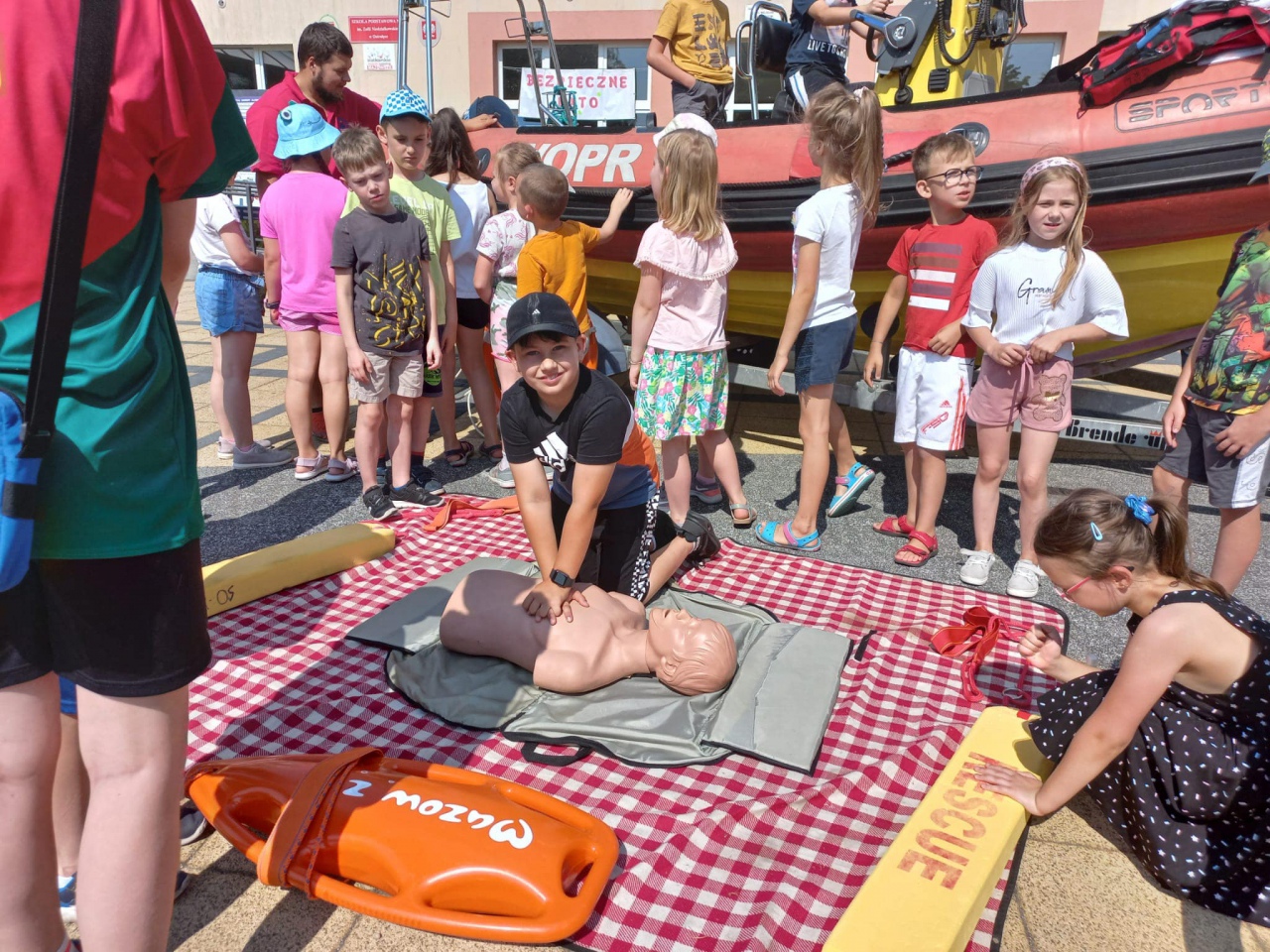 Akcja “Bezpieczne Lato” w ostrołęckiej piątce [21.06.2023] - zdjęcie #22 - eOstroleka.pl