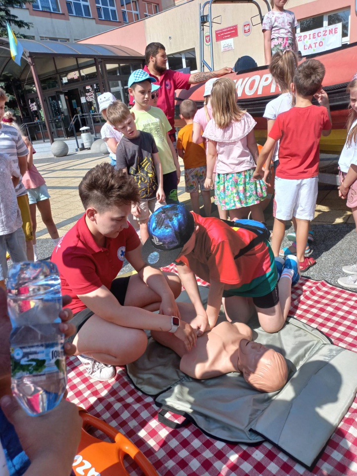 Akcja “Bezpieczne Lato” w ostrołęckiej piątce [21.06.2023] - zdjęcie #12 - eOstroleka.pl