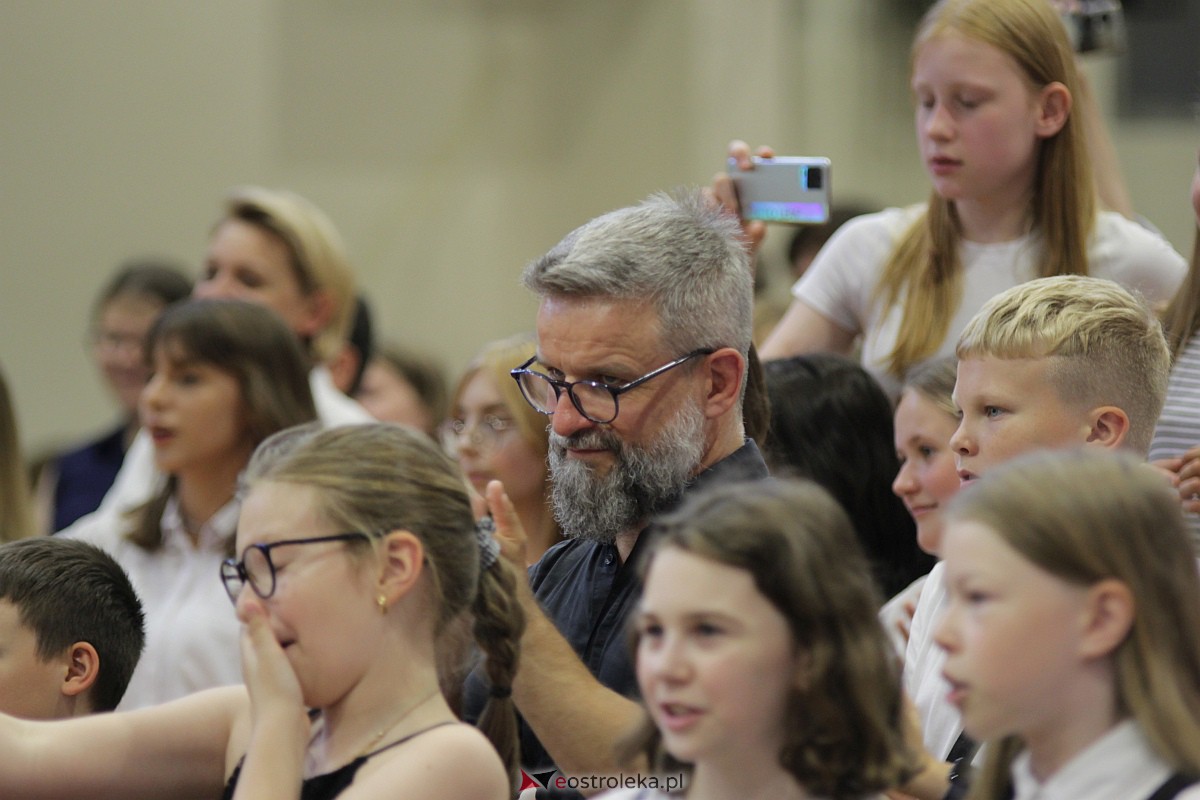 Zakończenie roku szkolnego w Ostrołęce [22.06.2023] - zdjęcie #1 - eOstroleka.pl