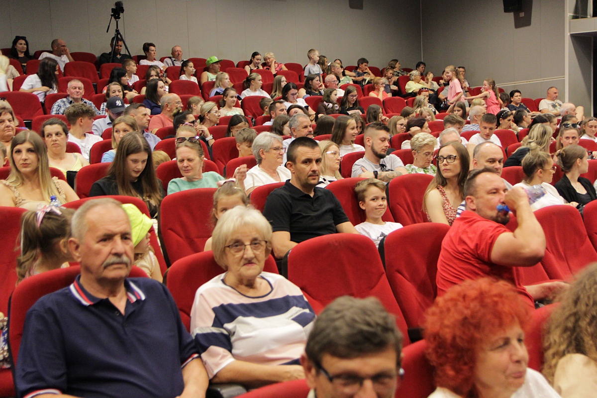 Muzyczno-taneczna podróż z zespołem DE-EM [22.06.2023] - zdjęcie #577 - eOstroleka.pl