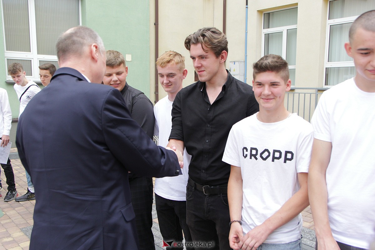 Zakończenie roku szkolnego 2022/23 w Ostrołęce [23.06.2023] - zdjęcie #45 - eOstroleka.pl