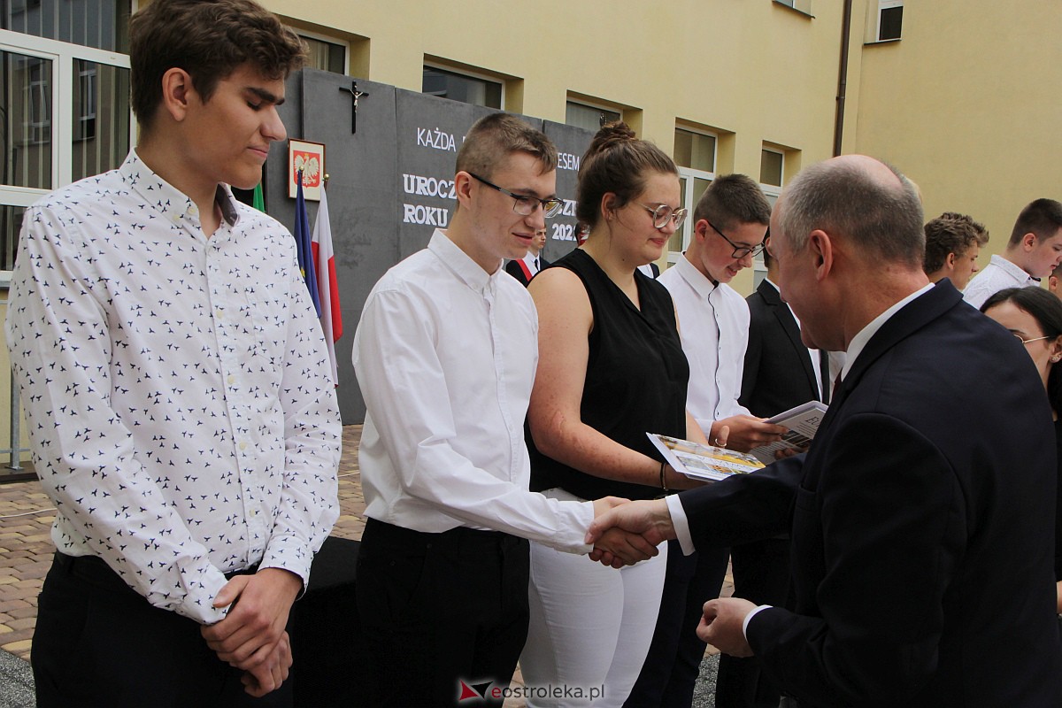 Zakończenie roku szkolnego 2022/23 w Ostrołęce [23.06.2023] - zdjęcie #14 - eOstroleka.pl