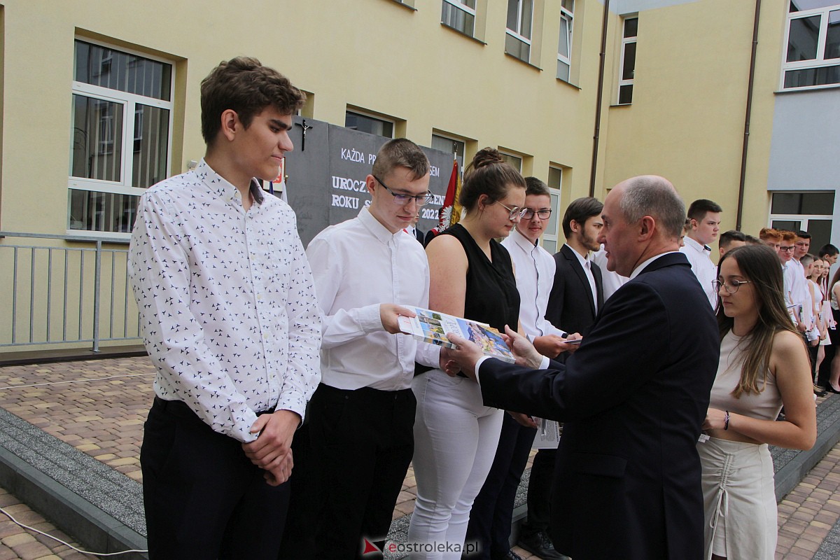 Zakończenie roku szkolnego 2022/23 w Ostrołęce [23.06.2023] - zdjęcie #13 - eOstroleka.pl