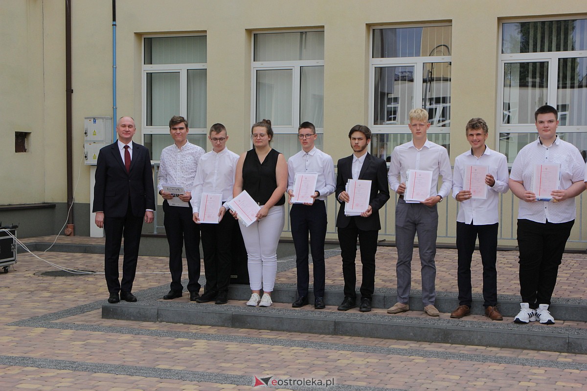 Zakończenie roku szkolnego 2022/23 w Ostrołęce [23.06.2023] - zdjęcie #10 - eOstroleka.pl