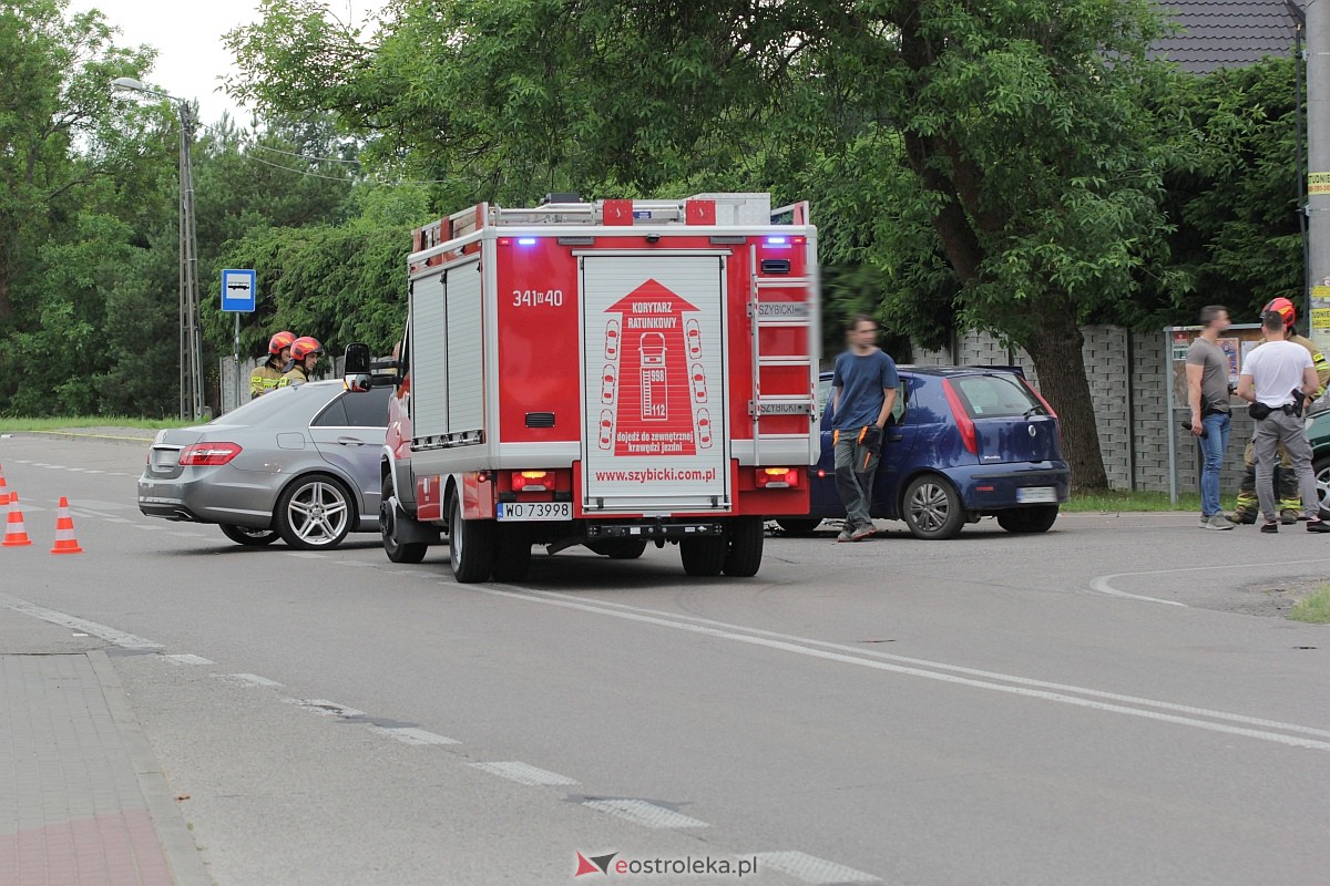 Wypadek w Czarnowcu [23.06.2023] - zdjęcie #3 - eOstroleka.pl