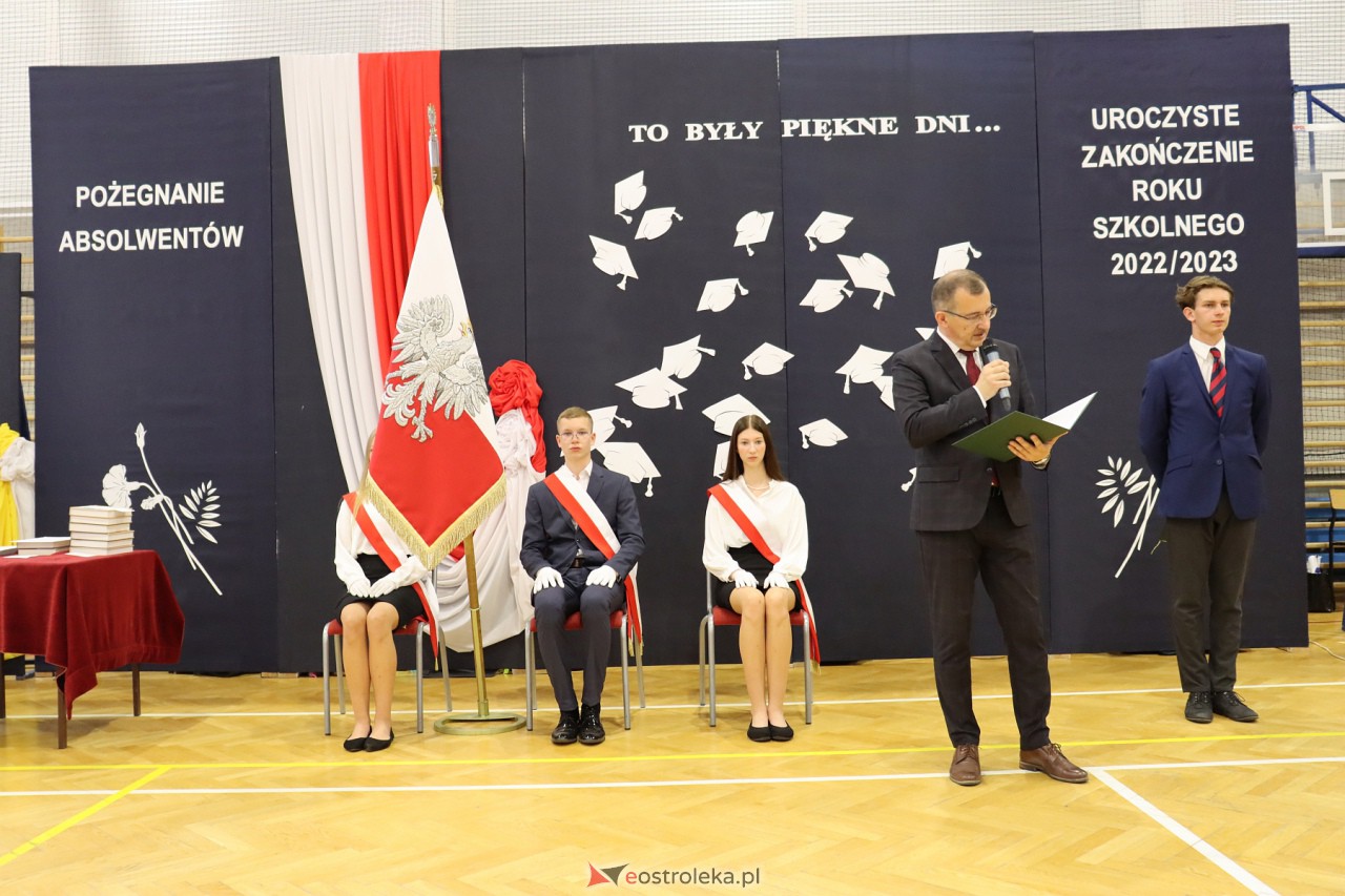 Zakończenie roku szkolnego w Szkole Podstawowej nr 10 w Ostrołęce [23.06.2023] - zdjęcie #21 - eOstroleka.pl
