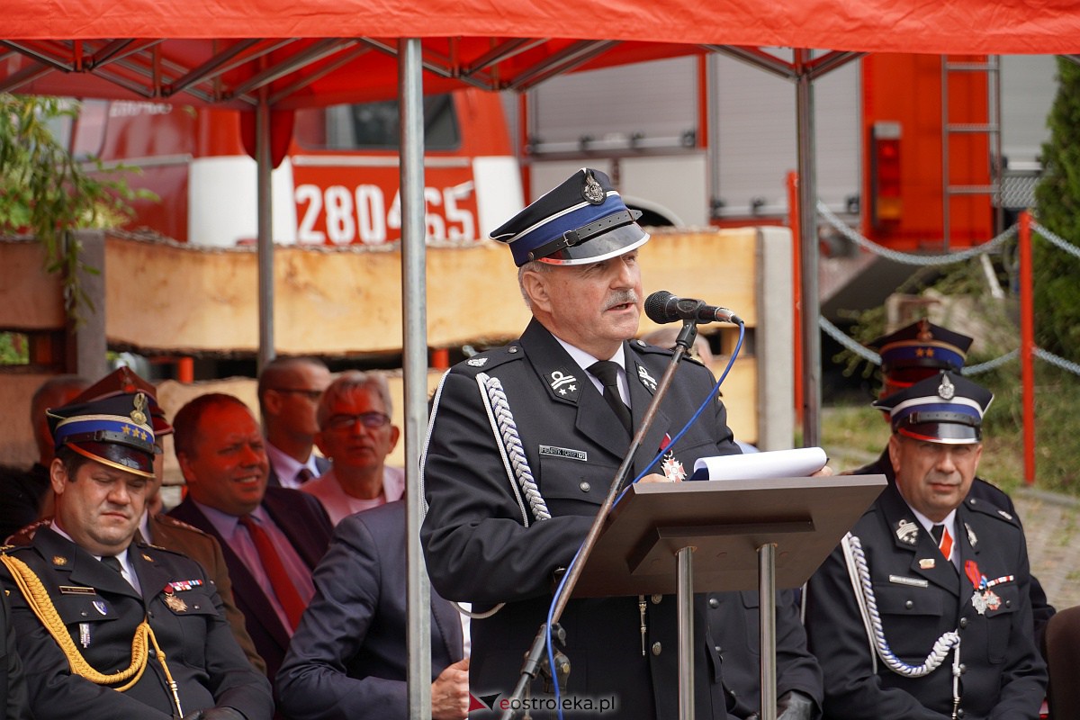 100-lecie OSP Brodowe Łąki. Jednostka otrzymała sztandar [24.06.2023] - zdjęcie #93 - eOstroleka.pl