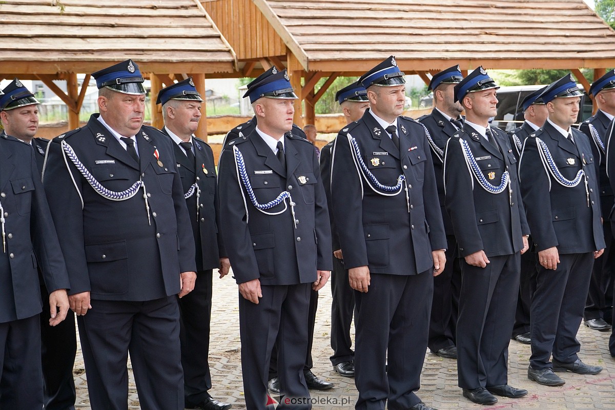 100-lecie OSP Brodowe Łąki. Jednostka otrzymała sztandar [24.06.2023] - zdjęcie #84 - eOstroleka.pl