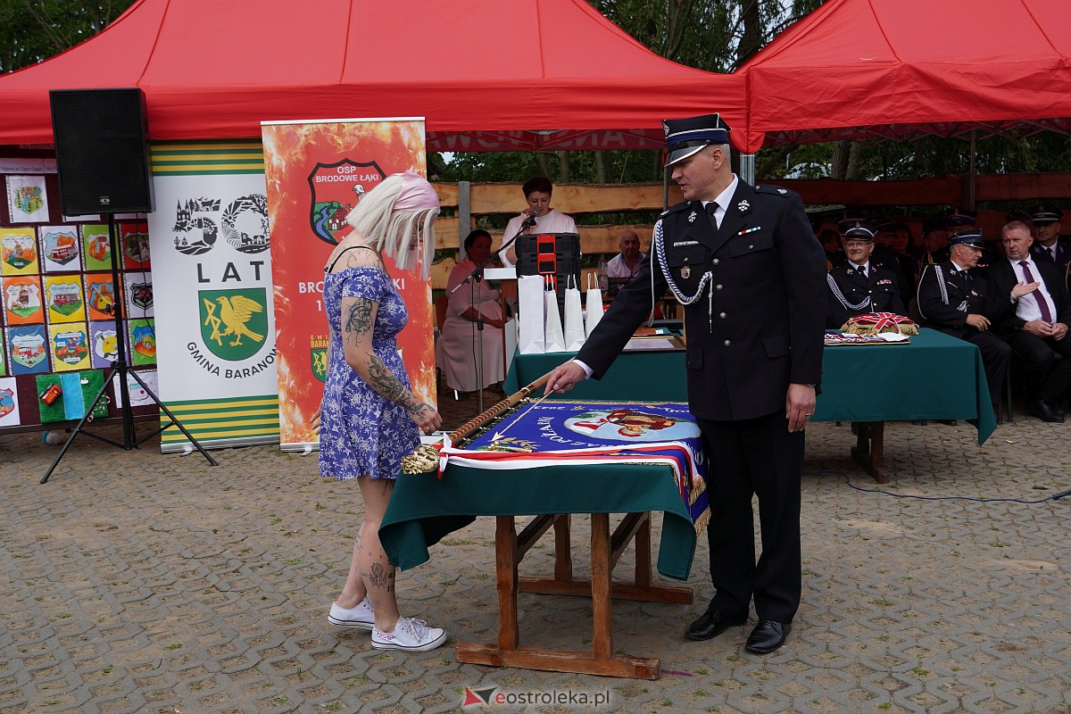 100-lecie OSP Brodowe Łąki. Jednostka otrzymała sztandar [24.06.2023] - zdjęcie #71 - eOstroleka.pl