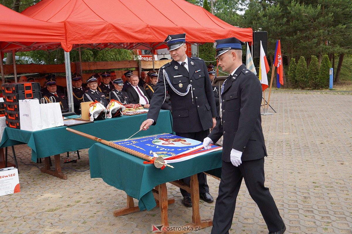 100-lecie OSP Brodowe Łąki. Jednostka otrzymała sztandar [24.06.2023] - zdjęcie #66 - eOstroleka.pl