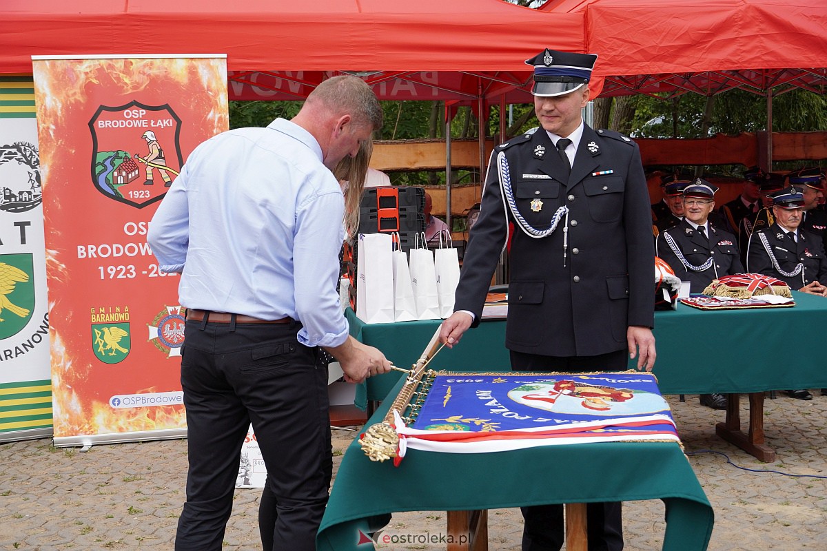 100-lecie OSP Brodowe Łąki. Jednostka otrzymała sztandar [24.06.2023] - zdjęcie #62 - eOstroleka.pl