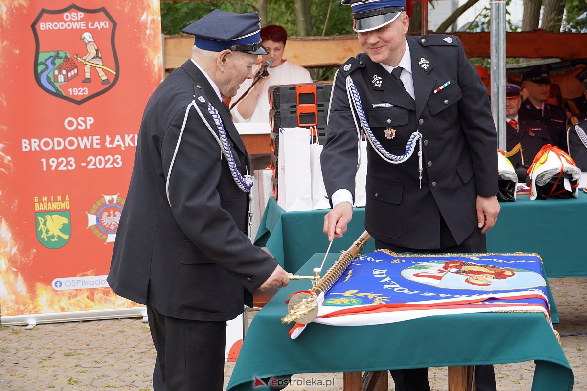 100-lecie OSP Brodowe Łąki. Jednostka otrzymała sztandar [24.06.2023] - zdjęcie #55 - eOstroleka.pl