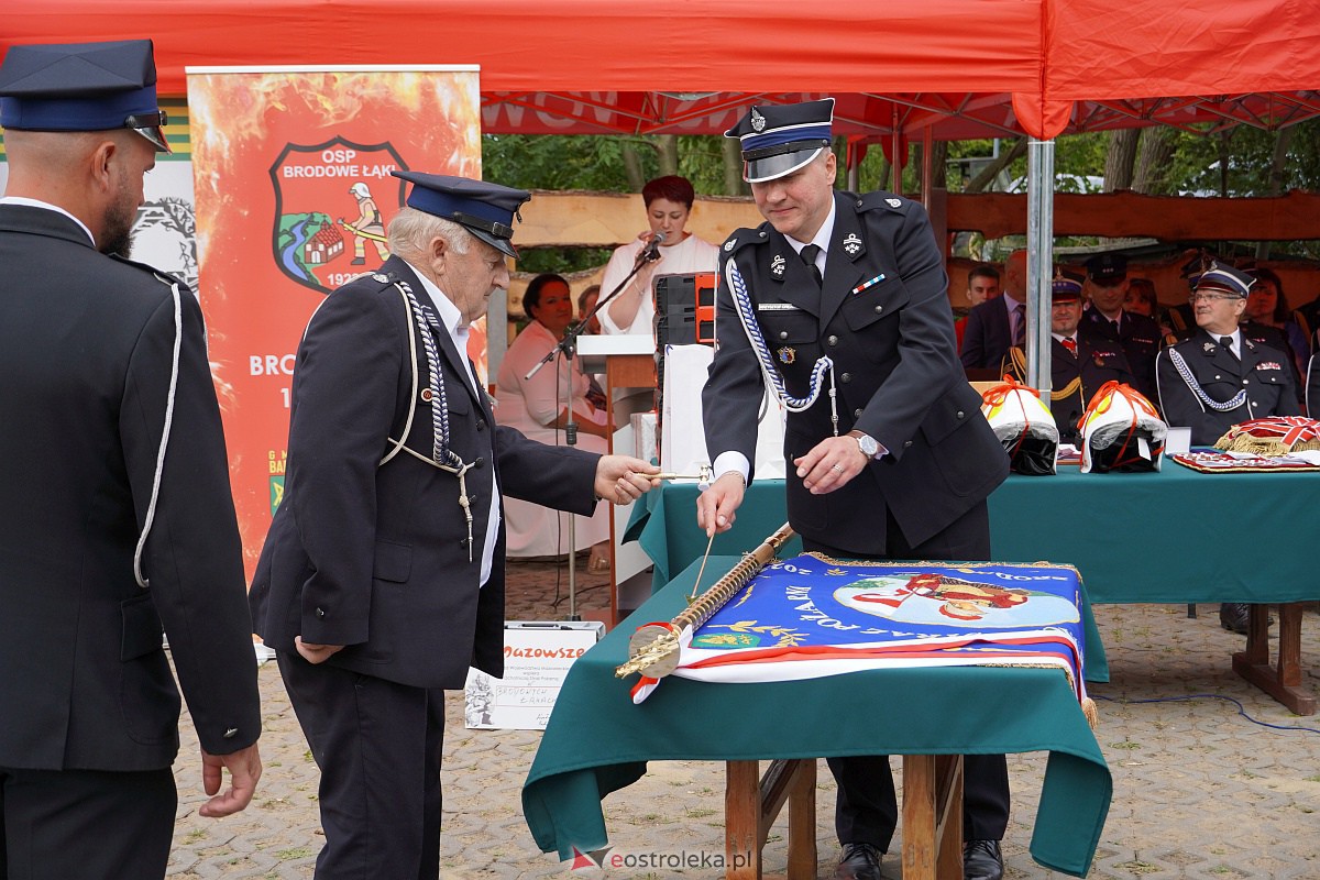100-lecie OSP Brodowe Łąki. Jednostka otrzymała sztandar [24.06.2023] - zdjęcie #54 - eOstroleka.pl