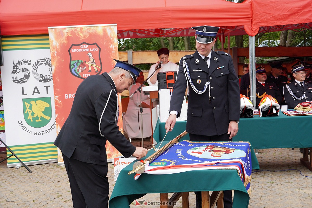 100-lecie OSP Brodowe Łąki. Jednostka otrzymała sztandar [24.06.2023] - zdjęcie #52 - eOstroleka.pl