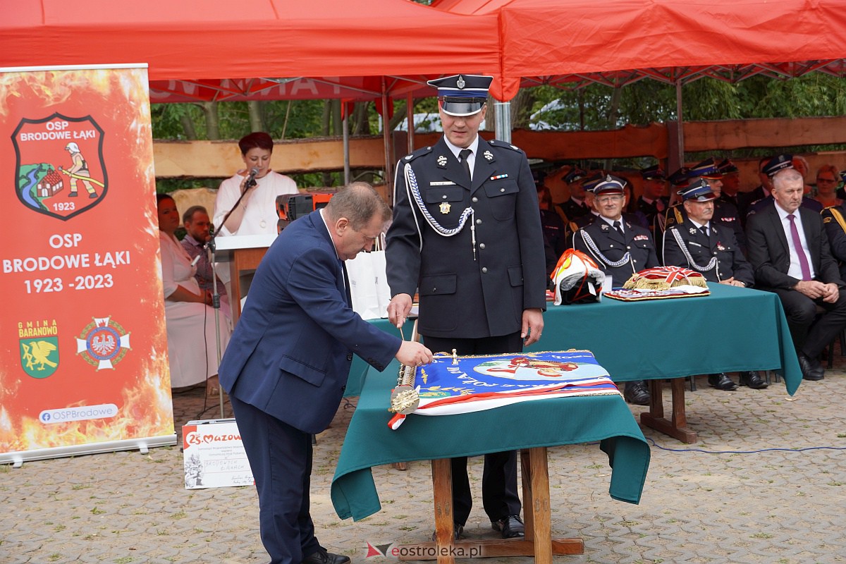 100-lecie OSP Brodowe Łąki. Jednostka otrzymała sztandar [24.06.2023] - zdjęcie #50 - eOstroleka.pl