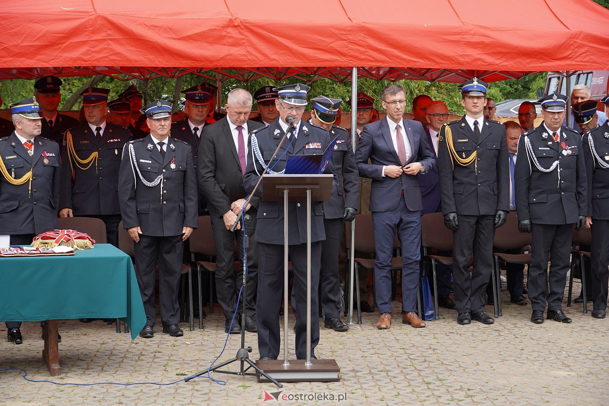 100-lecie OSP Brodowe Łąki. Jednostka otrzymała sztandar [24.06.2023] - zdjęcie #40 - eOstroleka.pl