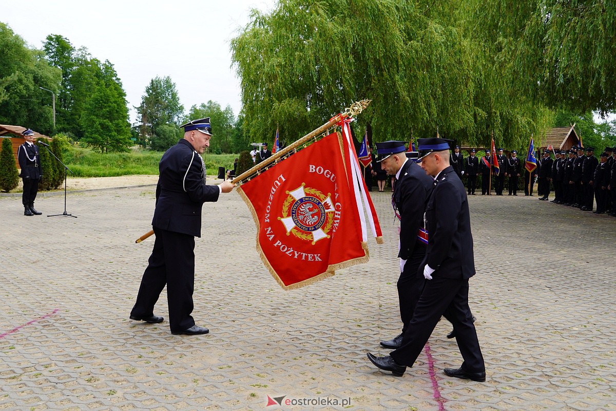 100-lecie OSP Brodowe Łąki. Jednostka otrzymała sztandar [24.06.2023] - zdjęcie #32 - eOstroleka.pl