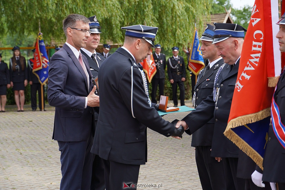 100-lecie OSP Brodowe Łąki. Jednostka otrzymała sztandar [24.06.2023] - zdjęcie #14 - eOstroleka.pl