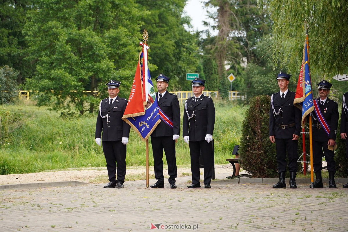 100-lecie OSP Brodowe Łąki. Jednostka otrzymała sztandar [24.06.2023] - zdjęcie #10 - eOstroleka.pl