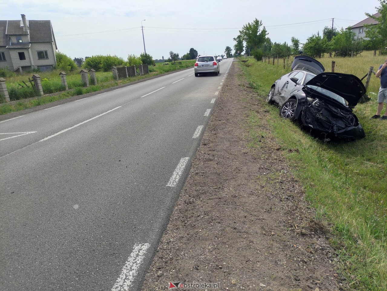 Kolizja w Dylewie [24.06.2023] - zdjęcie #5 - eOstroleka.pl