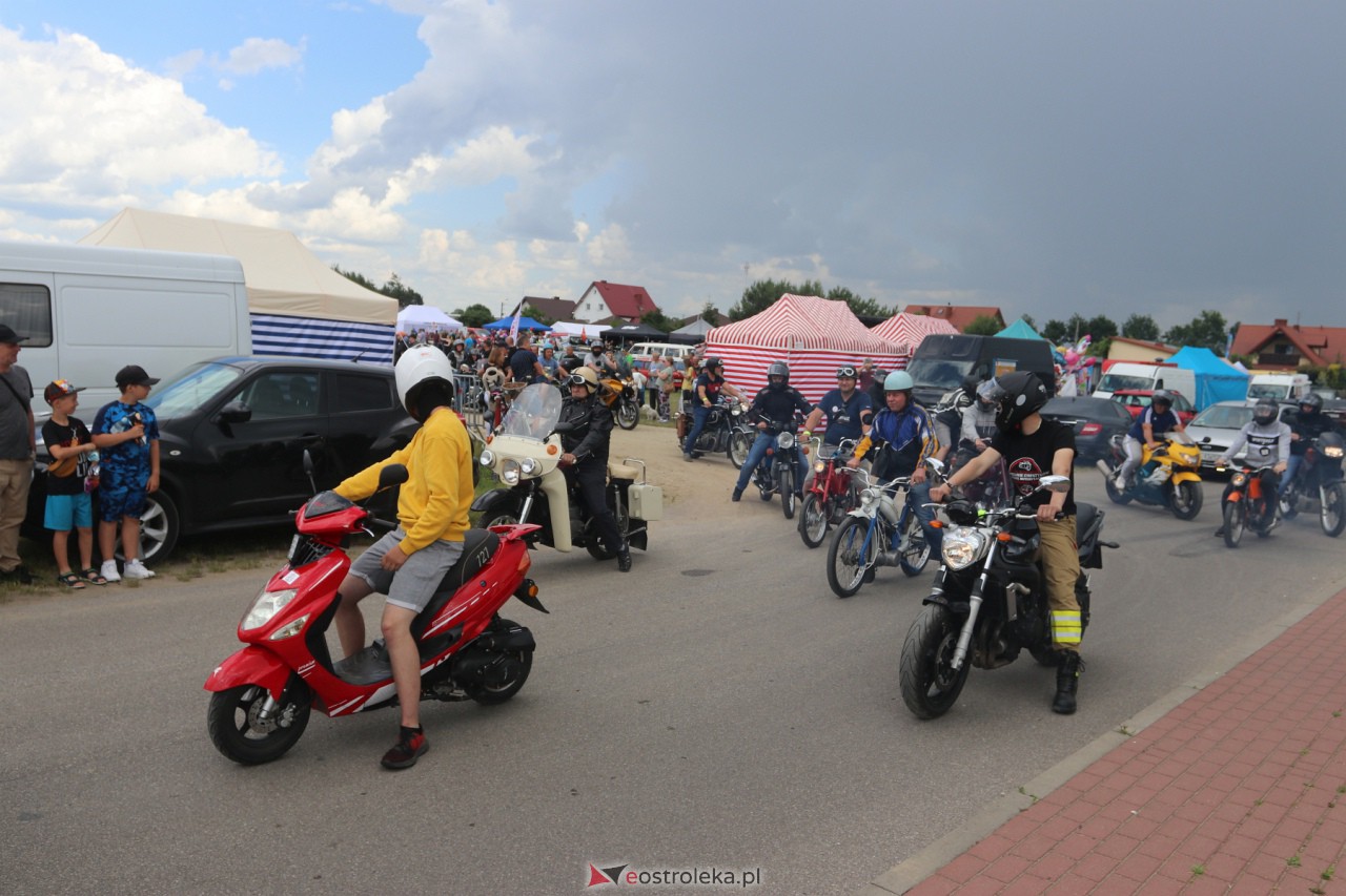 Zlot Oldtimerów w Rzekuniu [25.06.2023] - zdjęcie #30 - eOstroleka.pl