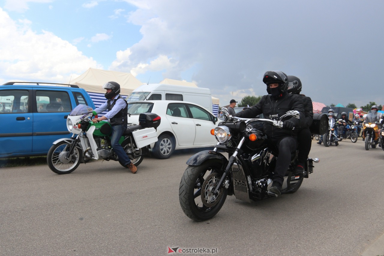 Zlot Oldtimerów w Rzekuniu [25.06.2023] - zdjęcie #25 - eOstroleka.pl